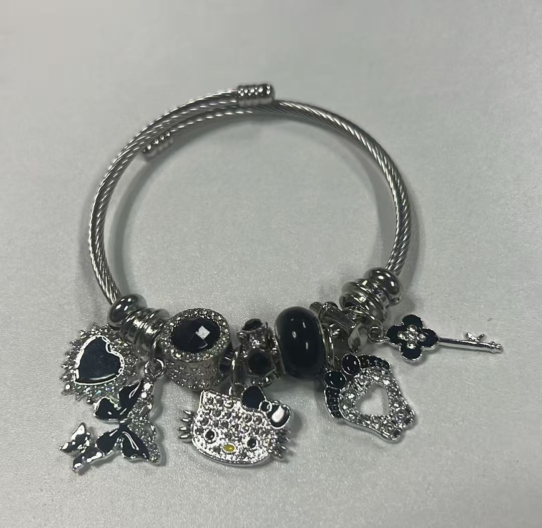 Silver Pink Crystal Rhinestone HK Charm Bracelet – Heart & Star Beaded Bangle for Women